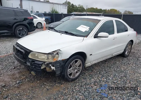 2005 Volvo S60 2.5T from USA, damaged, VIN YV1RS592352431084